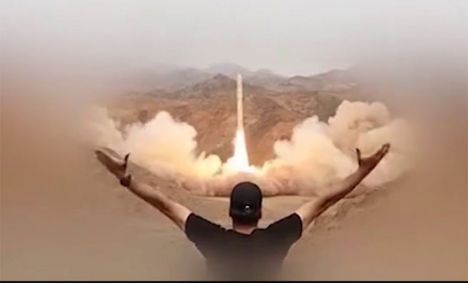 La determinación de Irán rompe el ridículo bloqueo de Ormuz mientras seguimos con negociaciones que suenan a falso. Análisis