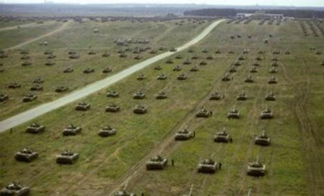 Ucrania abandona el modelo OTAN: El desesperado regreso de Ucrania a la tradición militar soviética