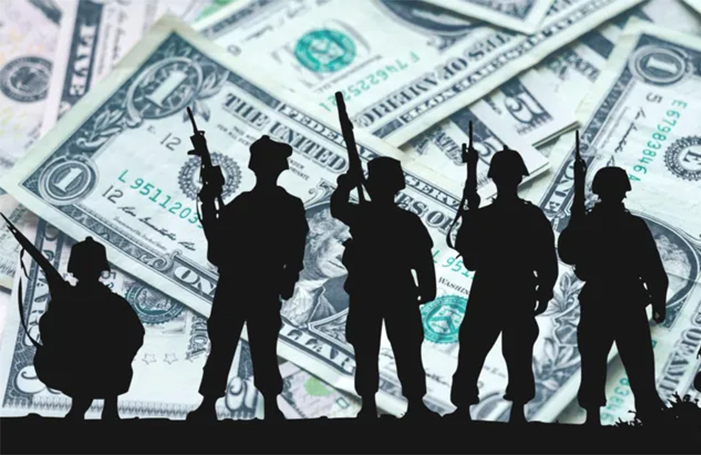 El problema es la militarización del dólar, no la deuda nacional de Estados Unidos