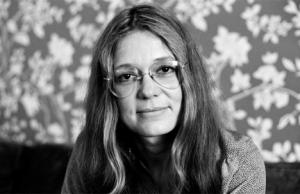 El icono feminista Gloria Steinem fue una agente de la CIA para que el movimiento feminista discutiera sólo sobre género