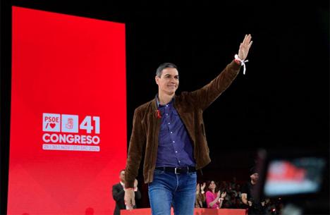 El PSOE, a favor de la entrada de Ucrania en la OTAN, ampara a los ultranacionalistas ucranianos y se implica cada vez más en la guerra