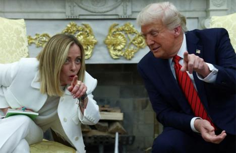 La UE, impotencia ante Trump y haciendo el ridículo: Los países europeos, 'paralizados' a la hora de ayudar a Ucrania. Análisis