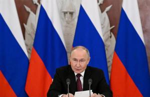 
Putin comparece de madrugada para devolver la pelota de las negociaciones al tejado de Kiev y sus amos ¿Y ahora qué?
