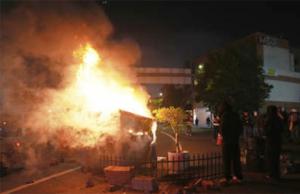 Disturbios en EE. UU.: una chispa que podría encender una llama. Entre el golpe de Estado y la desintegración como potencia. Análisis