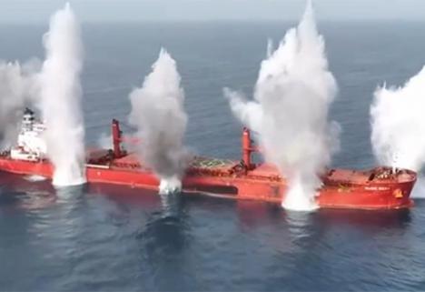 Yemen sigue mandando en el Mar Rojo: Asalto y hundimiento del carguero Magic Seas