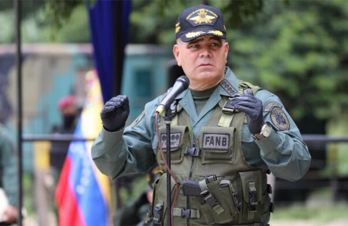 Ante la amenaza imperialista de los narcos de Washington: En Venezuela la democracia viste de uniforme