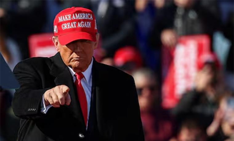 ¿Realiza Trump un 'golpe de estado blando' en EE.UU?