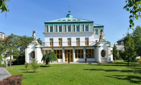 El dinero de los europeos para alimentar la corrupción del régimen de Kiev y su cabecilla Zelensky: fuga de capitales, mansiones, negocios…