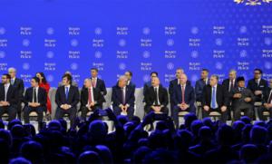 Trump desnuda la impotencia de una indigna Europa y Zelensky se muestra desagradecido con los que no han dejado de ayudarle. Análisis