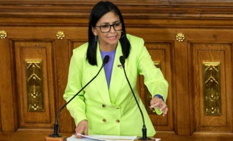 EE. UU. toma el control de los ingresos petroleros de Venezuela recibe la orden de transferir los pagos de combustible al Tesoro de EE. UU.