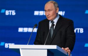 Putin habló en el foro de inversiones en Moscú sobre la geopolítica global y la crisis en Europa