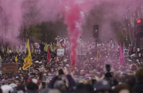 Francia, al borde de explosiones sociales: Miedo a la guerra civil, disturbios masivos y xenofobia