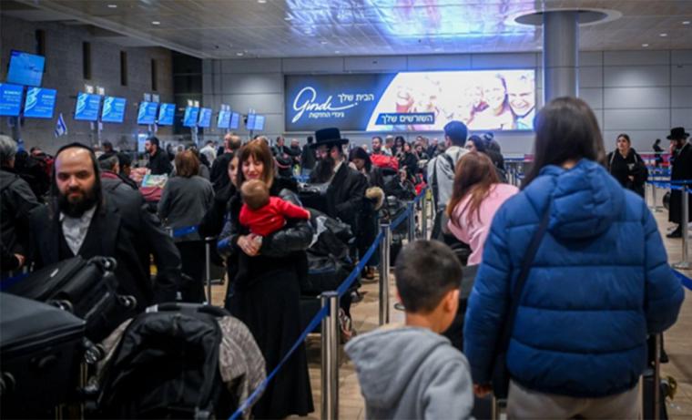 Una cifra récord de israelíes abandona el país y no tienen intención de regresar. Chipre y la nueva táctica de Israel en Gaza. Análisis