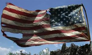 El imperio es un ouroboros entrampado en su guerra civil