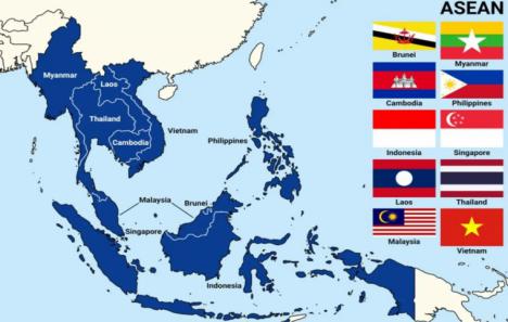 Mientras todos disfrutaban de los ataques a Moscú, ésta 'alejaba' a la ASEAN de Occidente