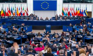 Fraude en Bruselas: el globalismo impone ‘Chat Control’ y avanza hacia la vigilancia digital masiva pese al rechazo de la mayoría de eurodiputados